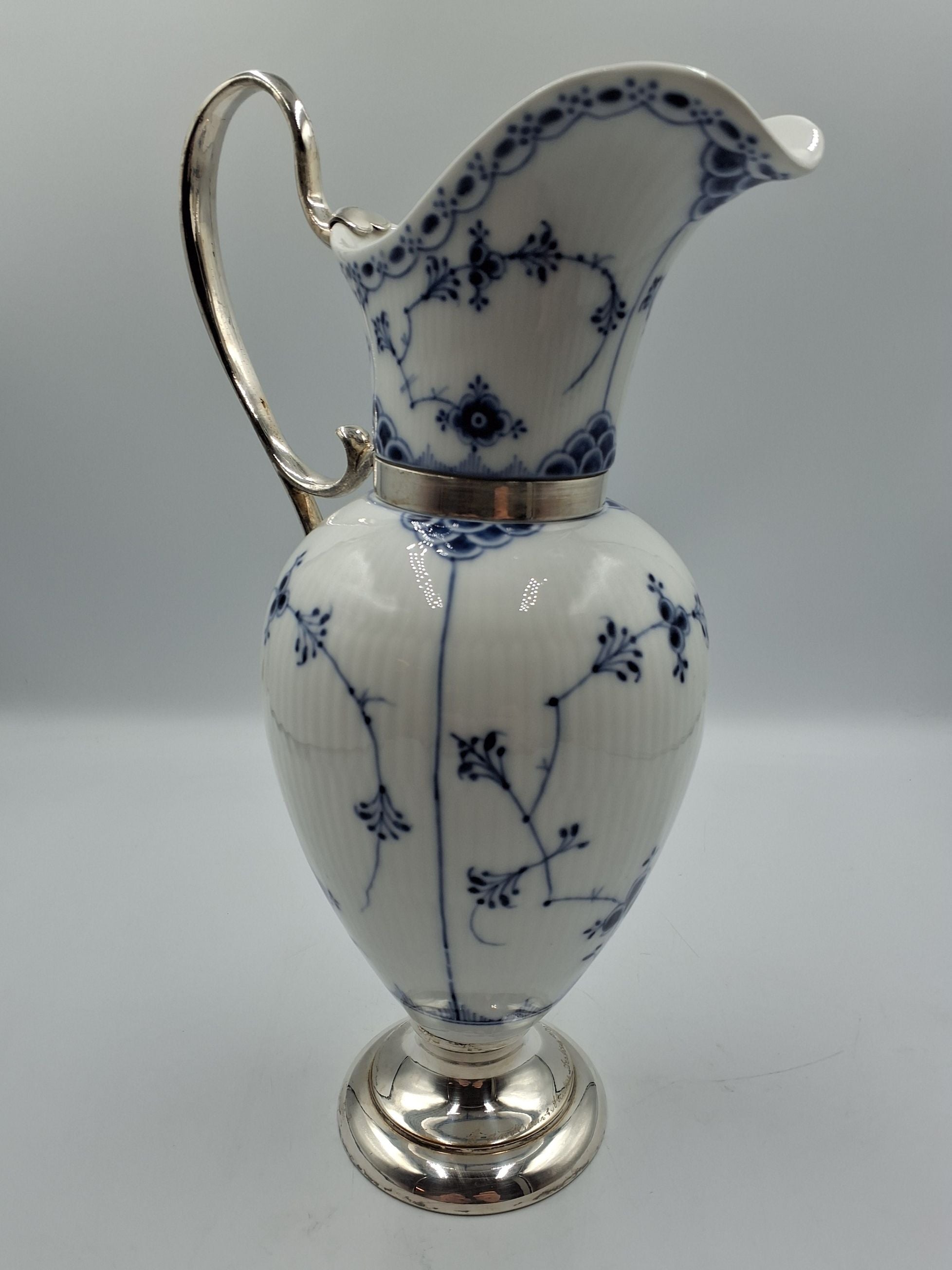 Royal Copenhagen Musselmalet
